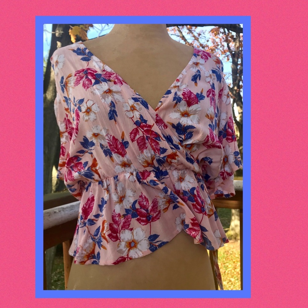 Anthropologie Eloide Cold Shoulder, printed  top S